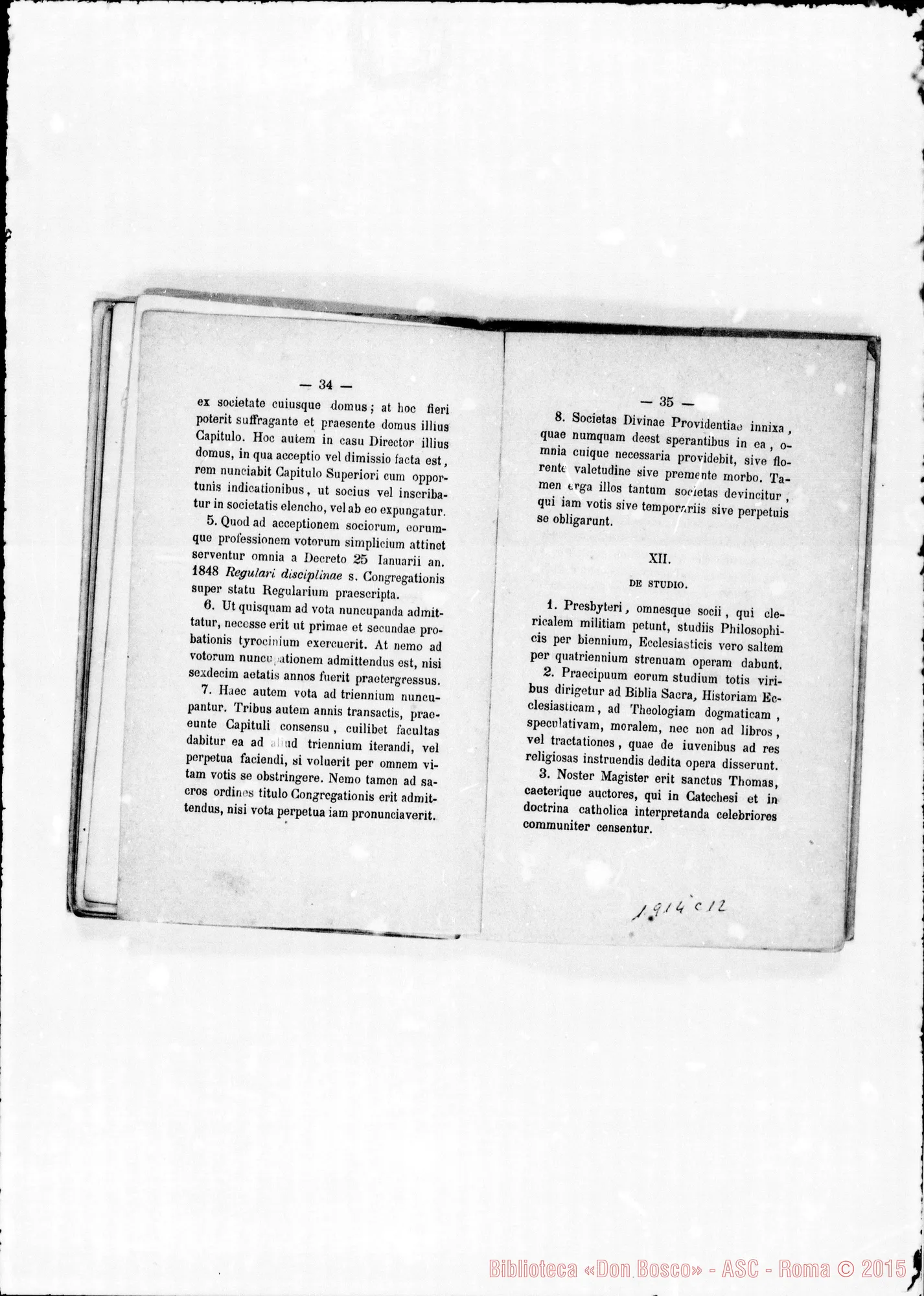 Fotogramma C 12 — «Regulae seu Constitutiones». Postille E correz. autogr. Bosco E Bonetti