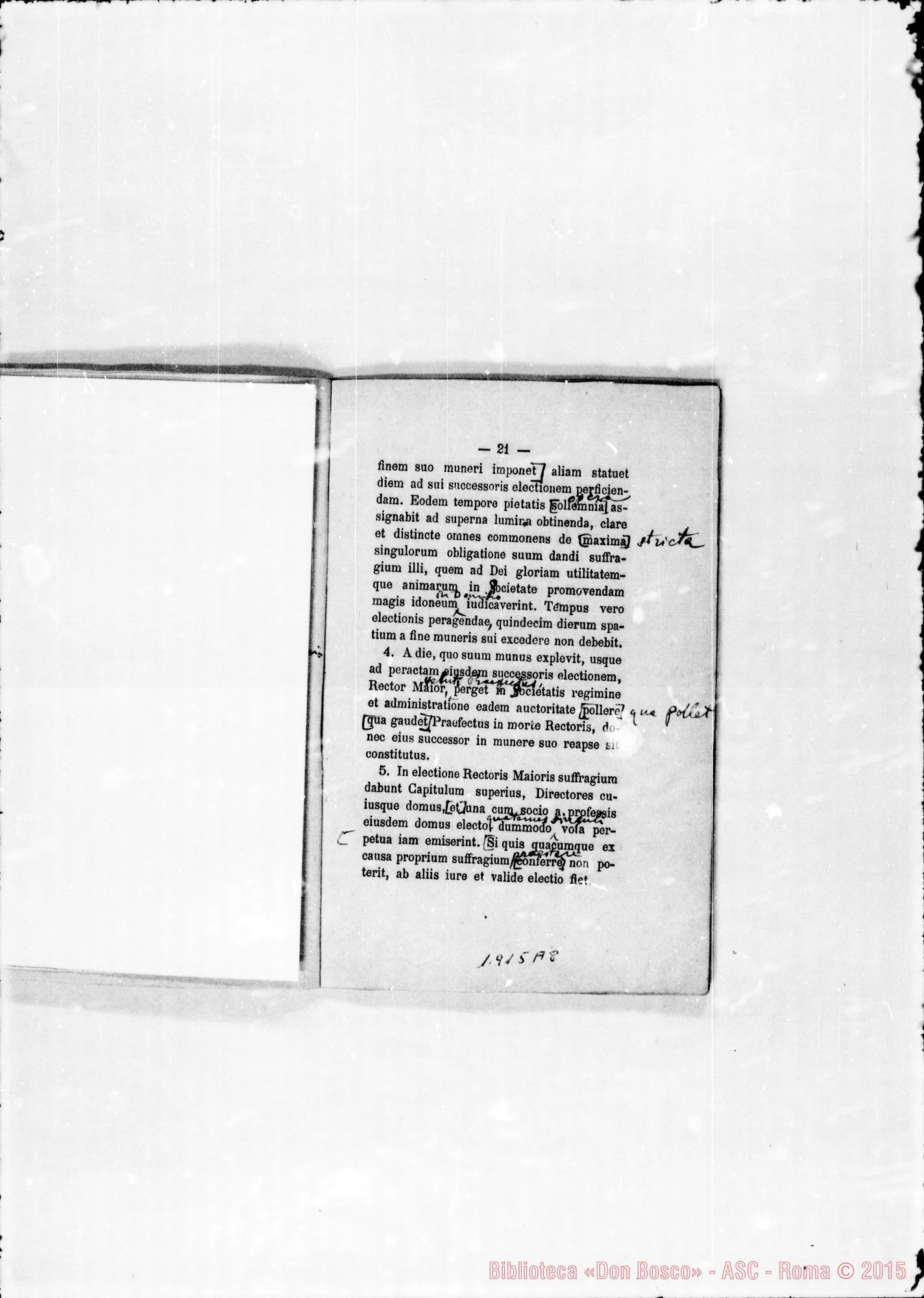 Fotogramma A 8 — «Regulae seu Constitutiones», con postille di Amedei