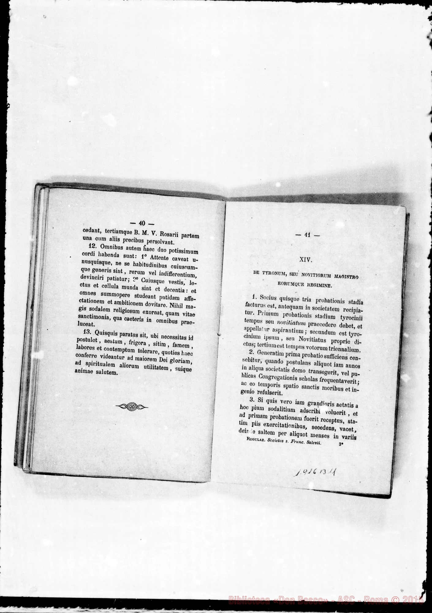 Fotogramma B 11 — «Regulae seu Constitutiones» con aggiunte autogr. Bosco ed altro