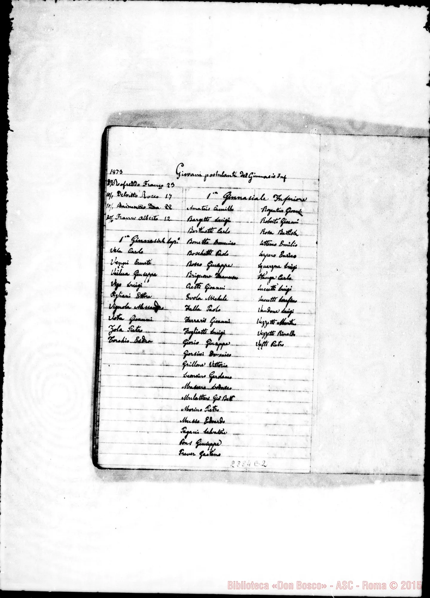 Fotogramma E 2 — di Salesiani, insegnanti, filosofi, teologi, alunni nelle diverse classi, negli anni 1872-73 E 1873-74, con note ms. di D. Rua